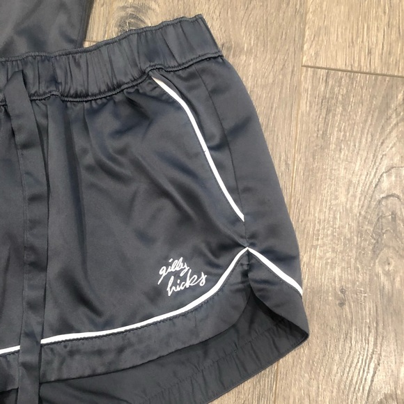 ❌SOLD❌GILLY HICKS | PJ Set - Picture 2 of 3